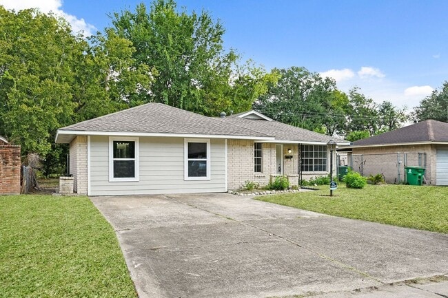 Photo - 11026 Spottswood Dr