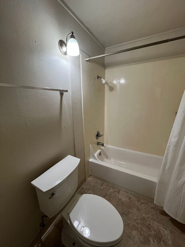 Photo - Adeline 615-617 Unit 615