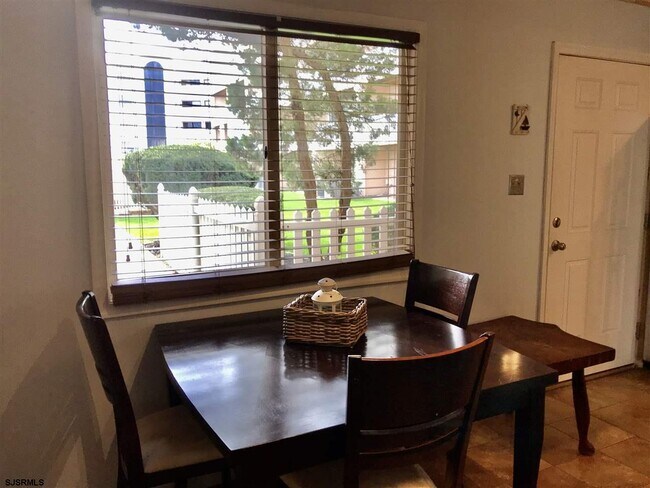Photo - 323 44th St S Unit 10