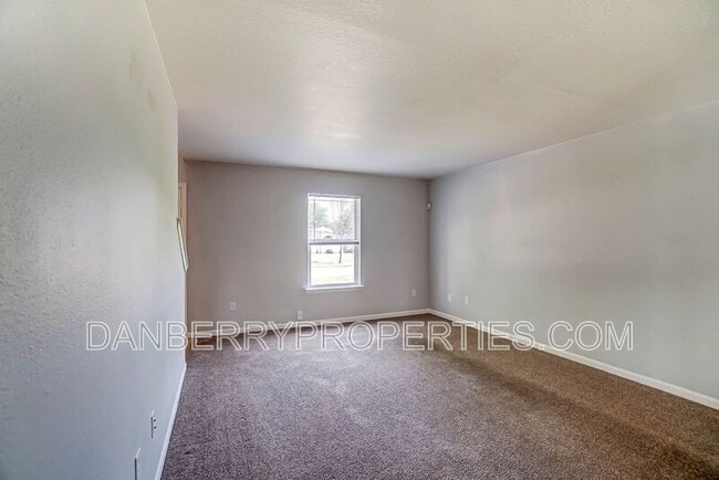 Photo - 3739 Willow Run Dr