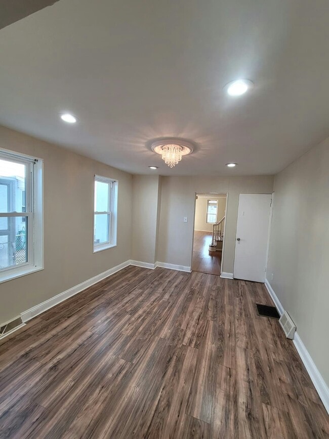 Photo - 1116 William St