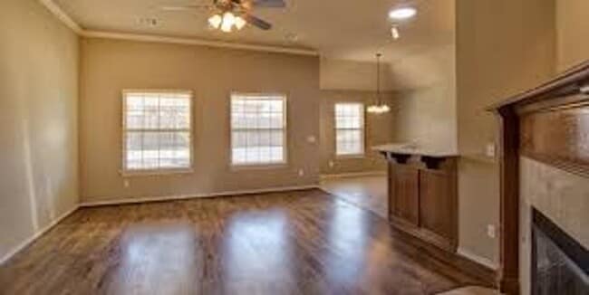 Photo - Gated Community Villas At Cedar Creek +  3 Bed 2 Bath + Edmond Schools