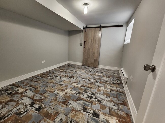 Photo - 8046 S Hermitage Ave Unit GRD