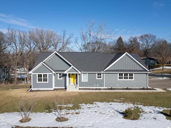 Building Photo - 15110 Eileen Cir