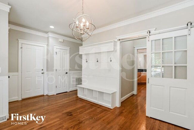 Photo - 15841 Kelly Park Cir