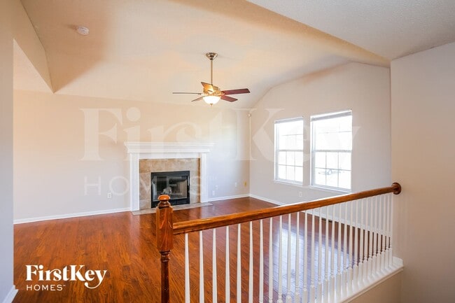 Photo - 419 N Queen Ridge Ave