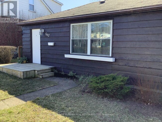 Photo - 562 Beach Blvd