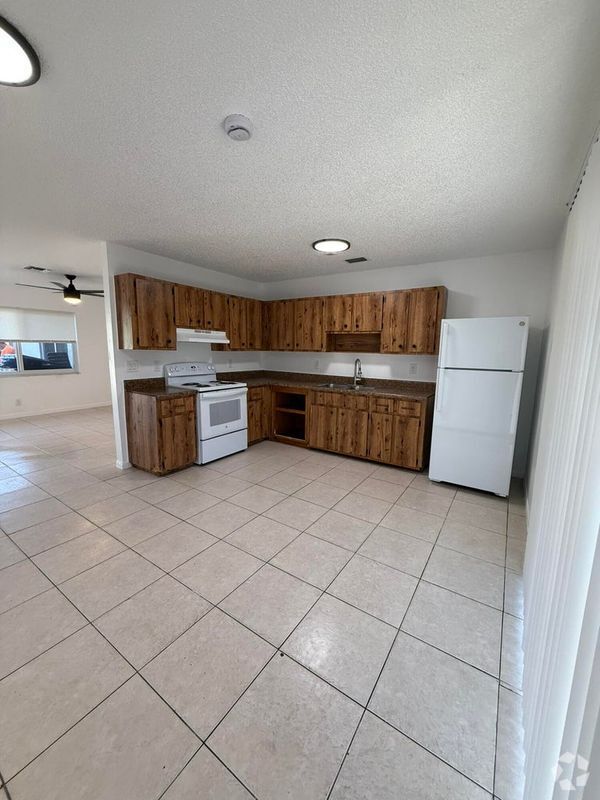 Building Photo - 4163 42nd Ave S Rental