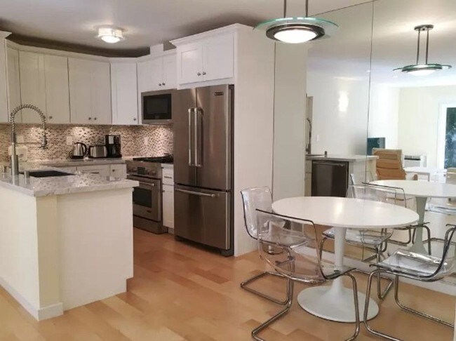 Photo - 9005 Cynthia St Unidad 119