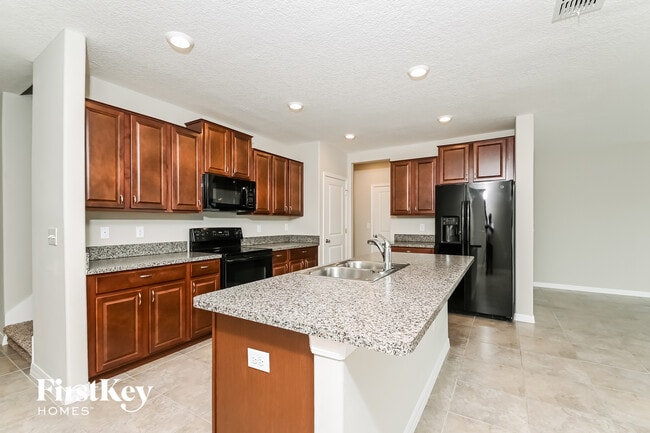 Photo - 14827 Crescent Rock Dr