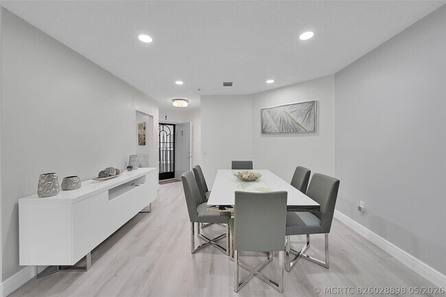 5133 Brisata Cir Unit P