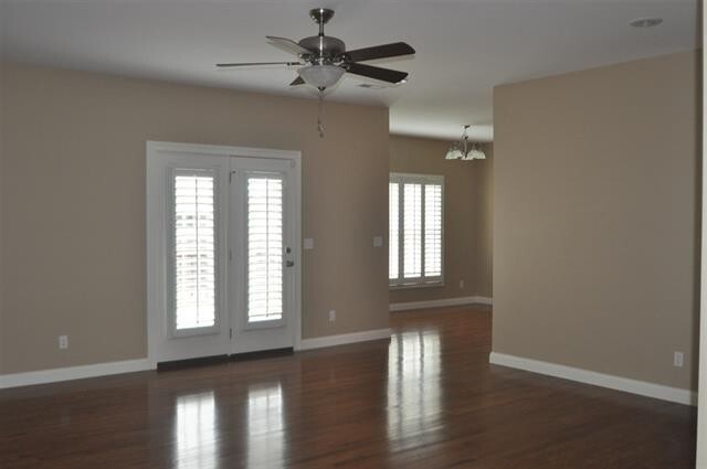 Photo - 440 Cabernet Dr