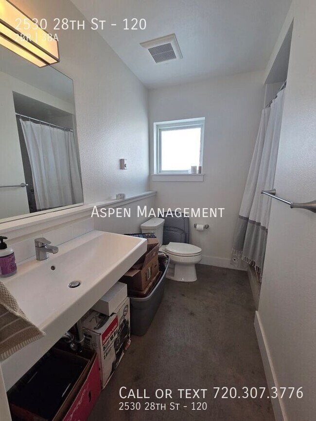 Photo - 2530 28th St