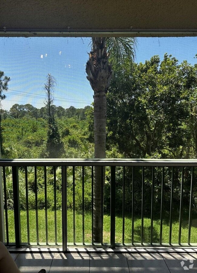 Building Photo - 3615 NW Adriatic Ln Unit 204 Rental