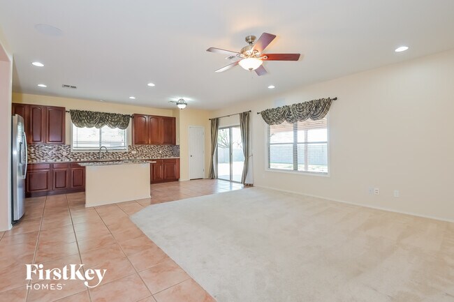 Photo - 2116 S Thunder Tanner Dr