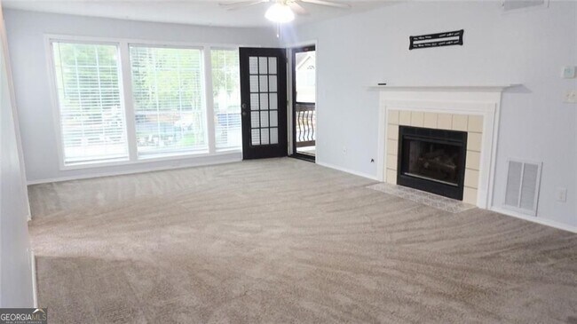 Photo - 407 Berkeley Woods Dr Unit 407