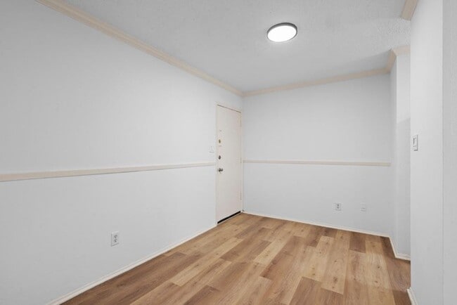 Photo - 4105 Speedway Apartment Unit 204