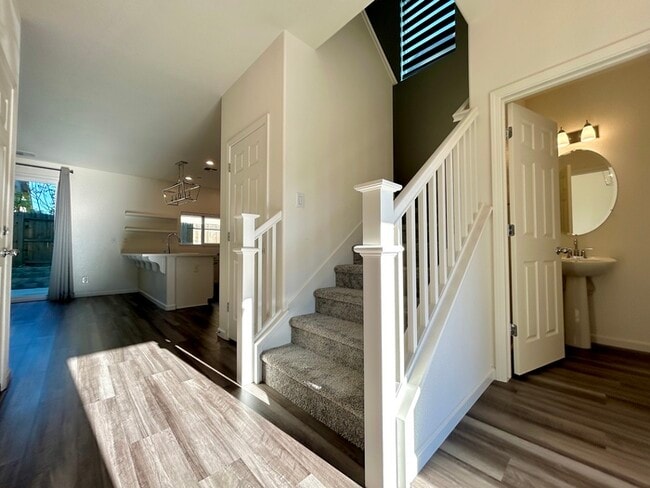 Photo - Beautiful 3 Bedroom 2.5 Bathroom WITH SOLAR