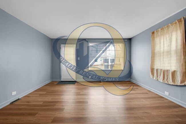 Photo - Available Now! Swartz Creek Schools!