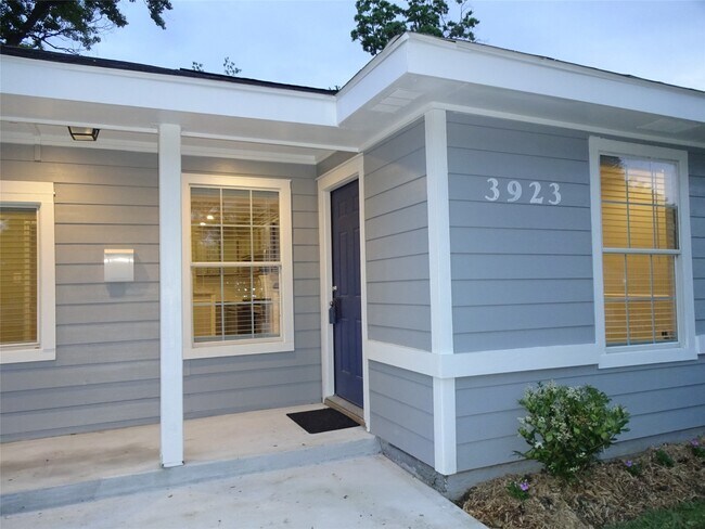 Photo - 3923 Cosby St