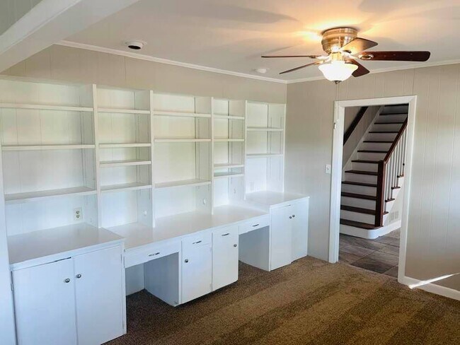 Photo - 137 N Dudley St