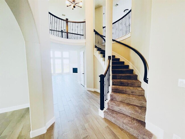 Photo - 20927 Velvet Wing Dr