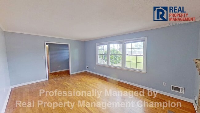 Photo - All Brick Ranch in the Heart of Hampstead