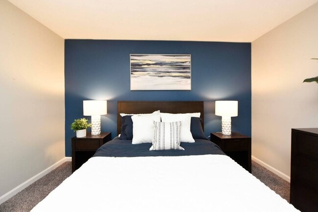 Spacious Bedroom - Avery