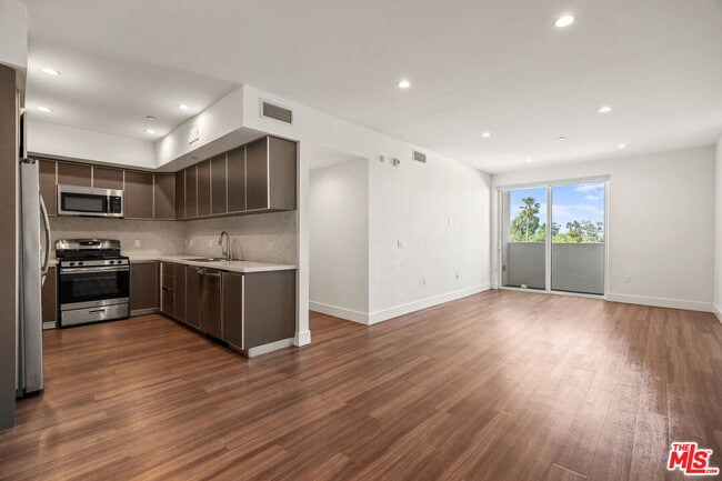 Photo - 3618 Dunn Dr Unit 406