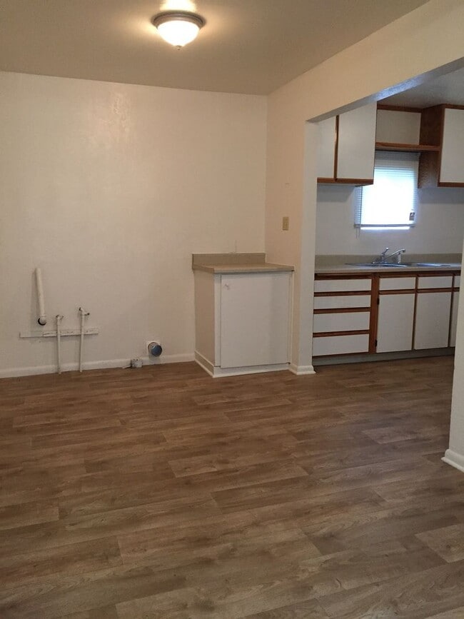 Photo - 1011 SW Isham St