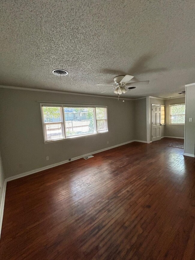 Photo - 723 S Ridge Dr