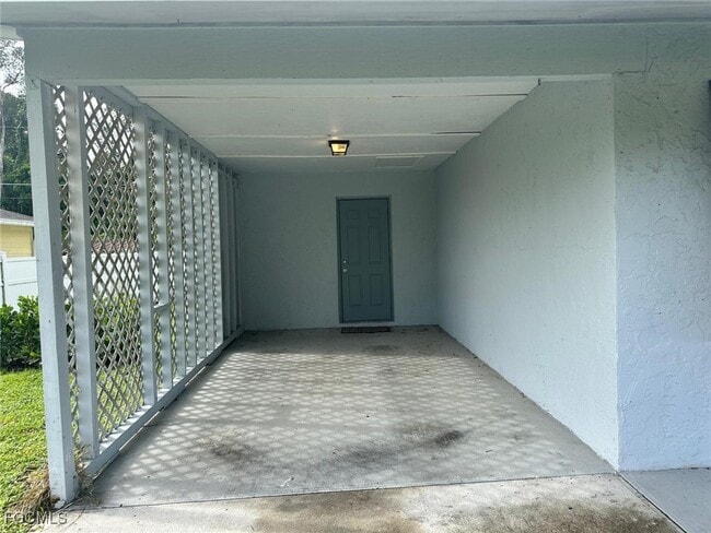 Building Photo - 9044 Pineapple Rd Rental