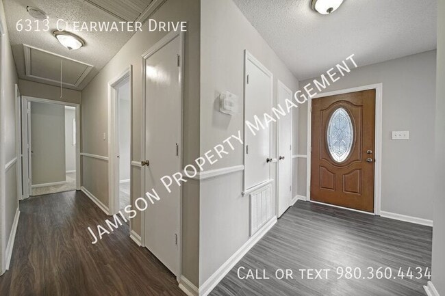 Photo - 6313 Clearwater Dr