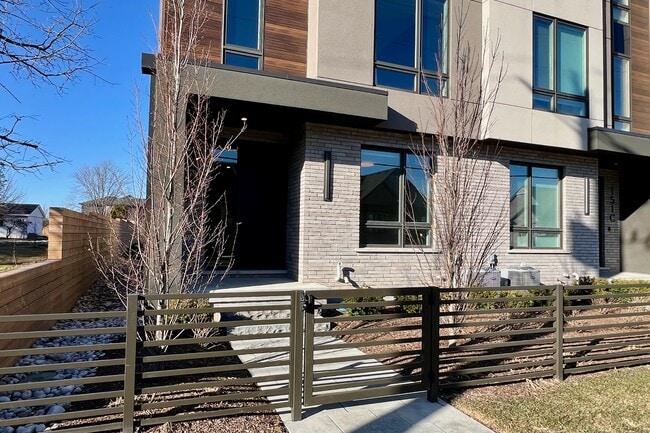 Building Photo - 151A Port Robinson Rd