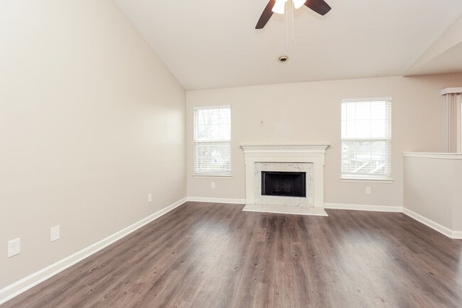 Photo - 406 Meagan Cove