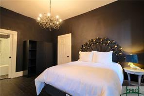 Photo - 310 E Henry St