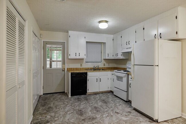 Photo - 112 Upland Ct