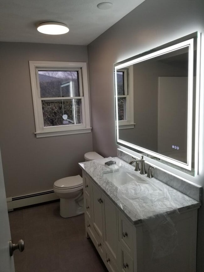 Photo - 83 Phenix Ave Unidad 83