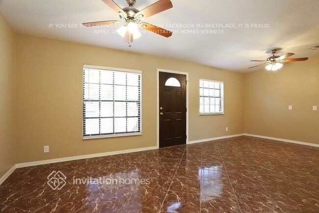 Photo - 327 80th Ave NE