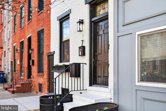 Photo - 7 E Fort Ave