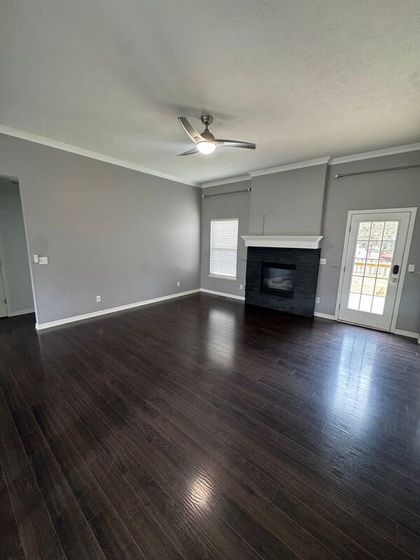 Photo - 5545 S Michigan Ave