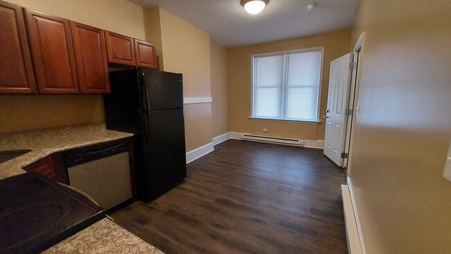 Photo - 2272 N Bancroft St Unit 1