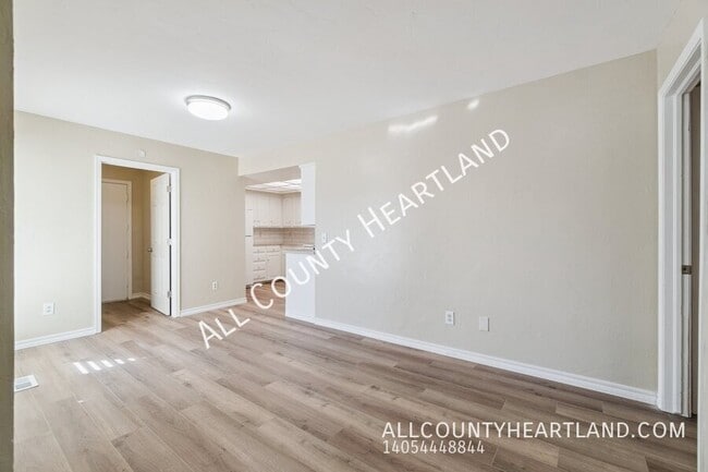 Photo - 3209 Castle Rock Rd