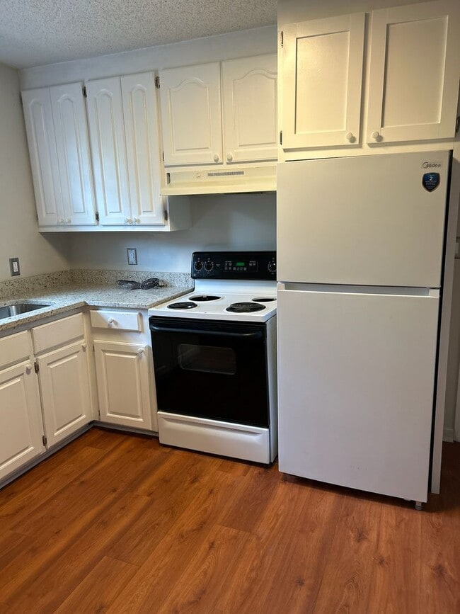 Photo - 3625 Hickory St Unit B