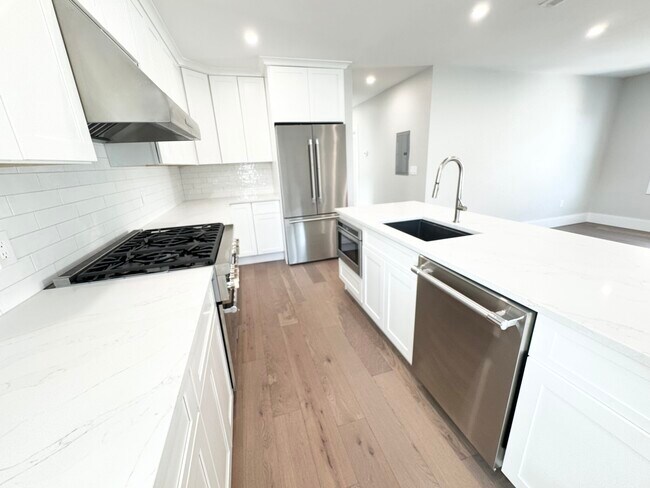 Photo - 39 Bonner Ave Unidad 2