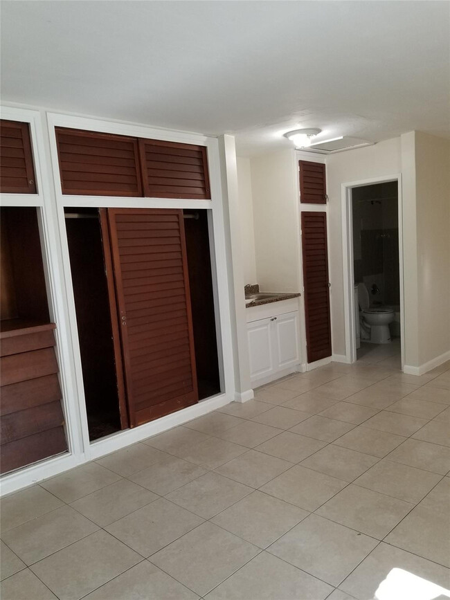 Photo - 1300 NW 61st Ave