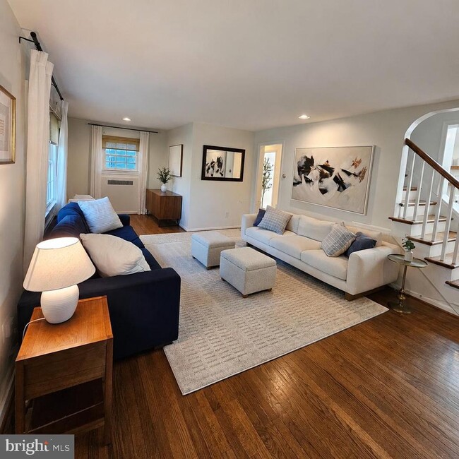 Photo - 3304 Circle Hill Rd