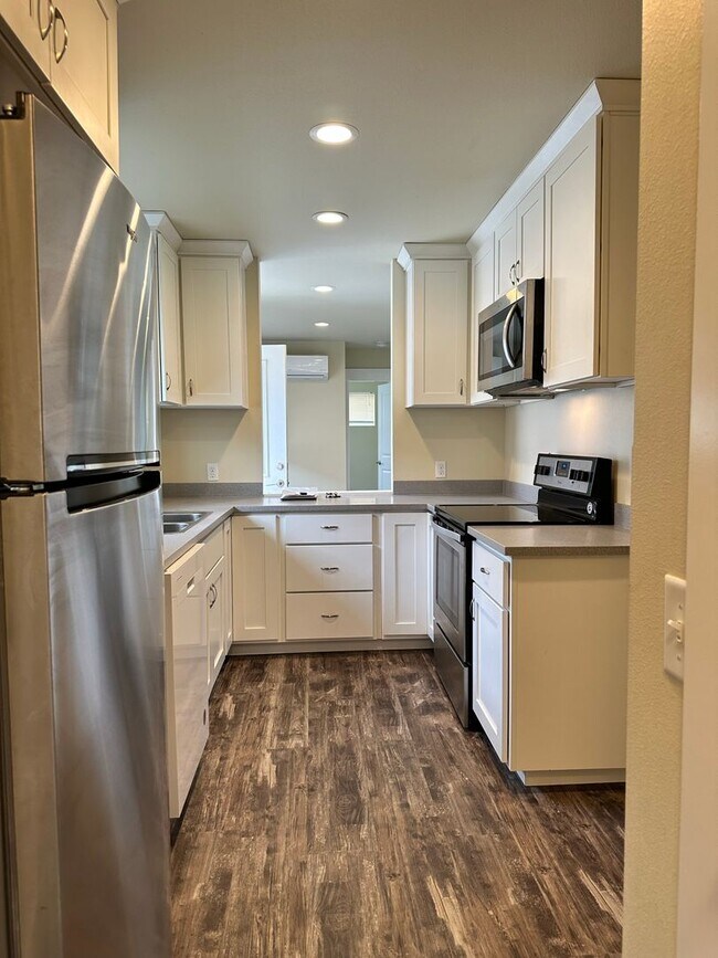 Photo - 221/223 Morton Street