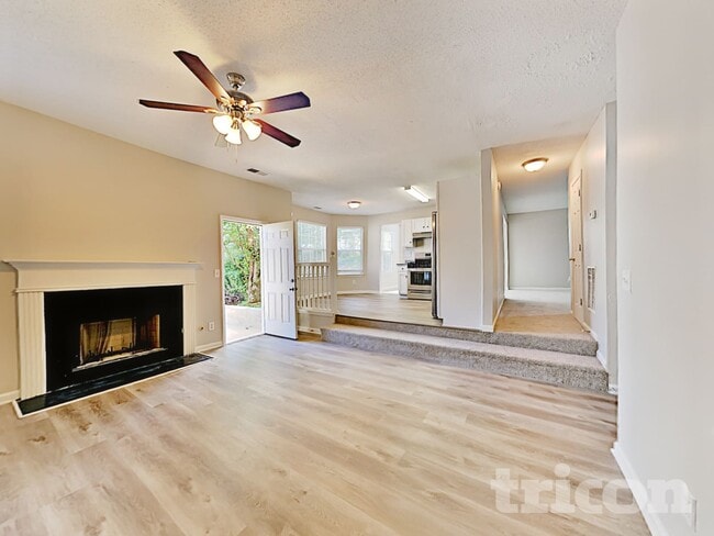 Photo - 842 Asbury Trail