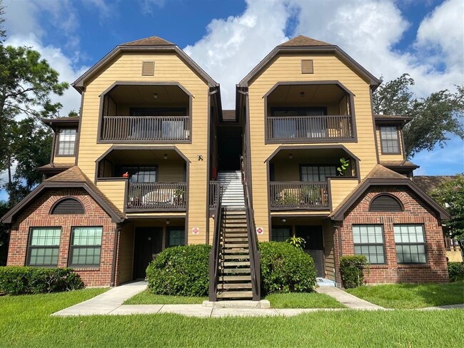 Building Photo - 380 Lake Ontario Ct Unit 303 Rental